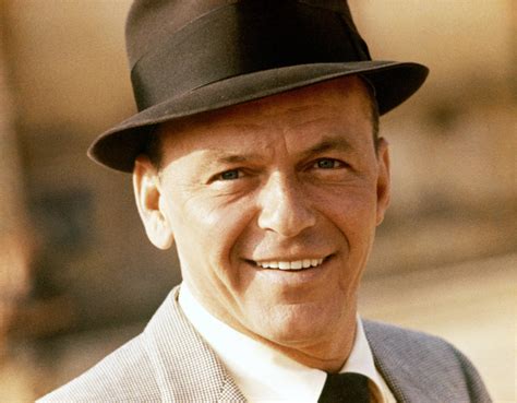 FRANK SINATRA .